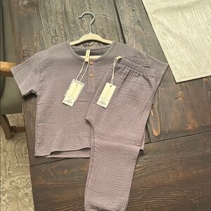 Quincy Mae Boys 2 Piece Set - Brand New